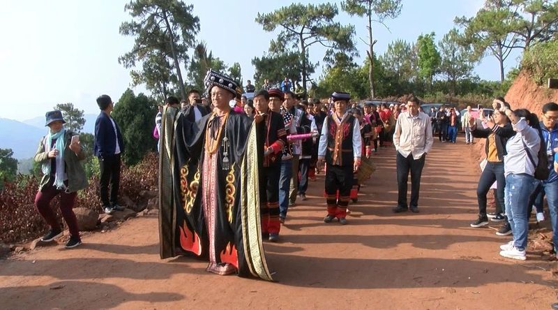 有关于赴一场春茶之约 镇沅老乌山春茶开采节等你来踏青品茶的相关信息