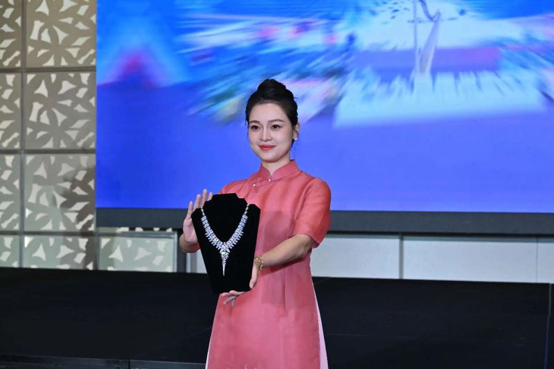 关于2023中国广西梧州六堡茶新加坡推介会成功举办的新闻(5)