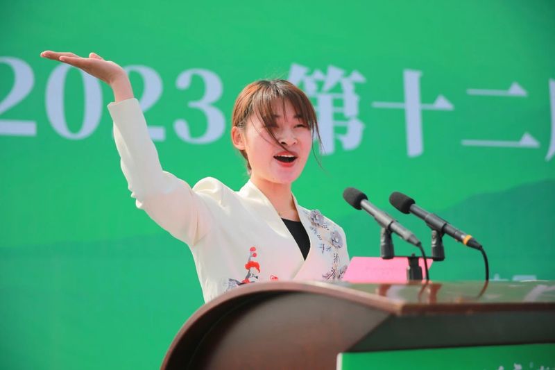 关于好嗨哟！信阳毛尖 网红大咖嗨翻文新春茶节的资讯(7)