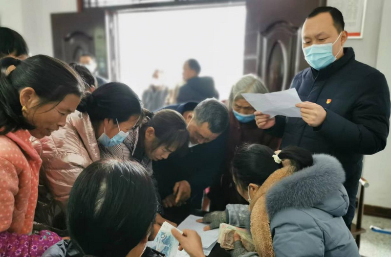 关于烟溪镇：“小茶叶”助推乡村振兴“大事业”的消息(1)