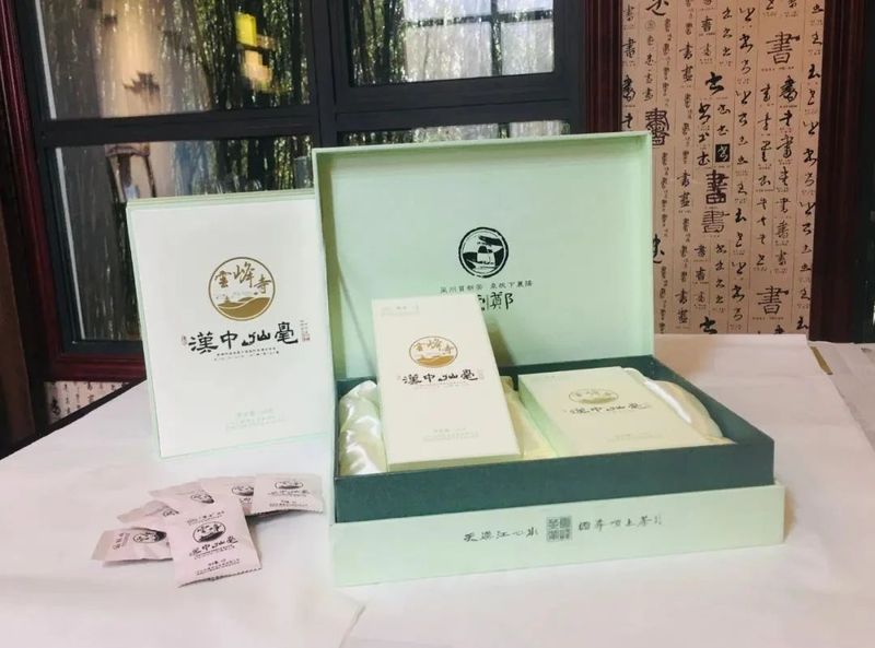 关于南郑篇---别忘了，你也是春天的一部分，一起去茶园踏青吧！的相关内容(19)