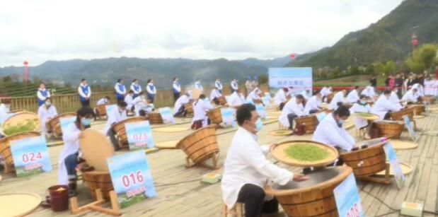关于巧手飞舞​，匠心传承，川渝74名能手来万竞逐茶叶技能大赛的最新消息(5)