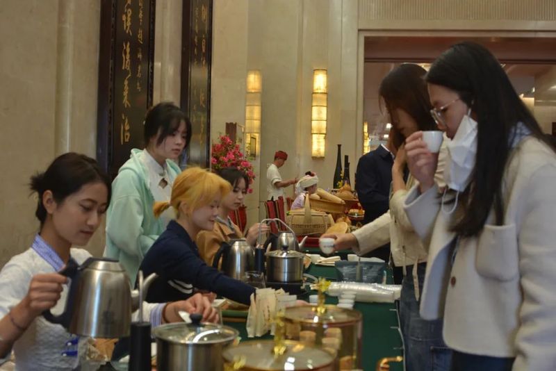 关于景谷区域公共品牌“景谷大白茶”发布会在昆明举行的消息(4)