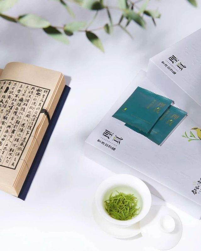 关于茶香闻雅意,诗情寄远方 郦波做客“春天里的蒙顶诗歌节”品茶谈诗的相关内容(5)