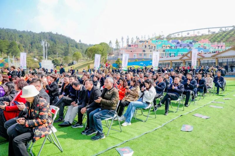 有关于2023安化黑茶开园节暨第六季中国《最美茶艺师》正式启动 ，茶乡安化36万亩茶园全面开采的消息(9)