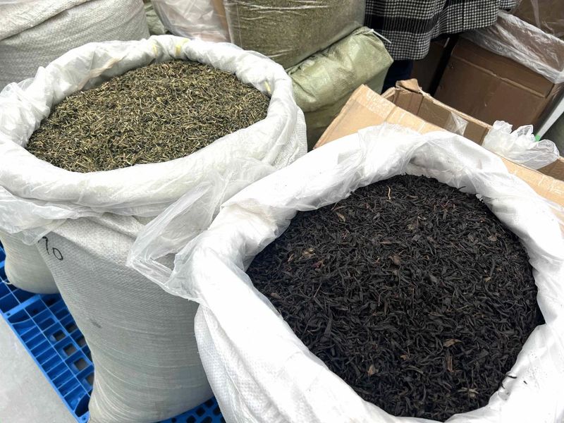 有关于湄潭:中国贵州茶叶交易中心迎客忙的最新消息(4)