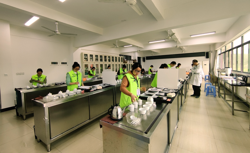 有关于全国评茶员职业技能竞赛总决赛在武夷山市落幕的消息(7)