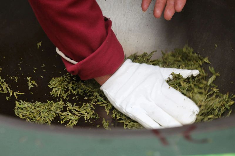 关于斗技艺,享龙井——2023“越乡杯”浙江省龙井茶炒制大赛在嵊州开赛的信息(19)