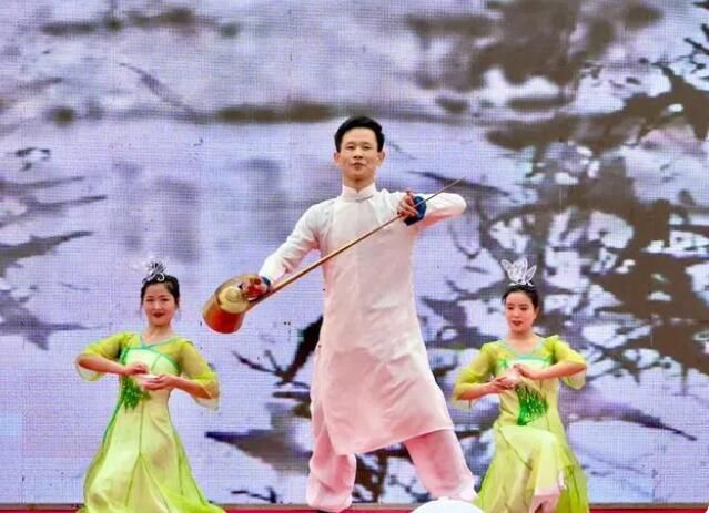 有关于贵州春茶第一壶”开采仪式举行的相关信息(6)