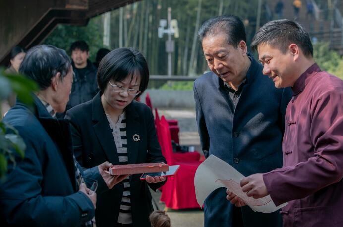 关于助力非物质文化遗产焕新，中国非遗制茶大会开幕的消息(1)