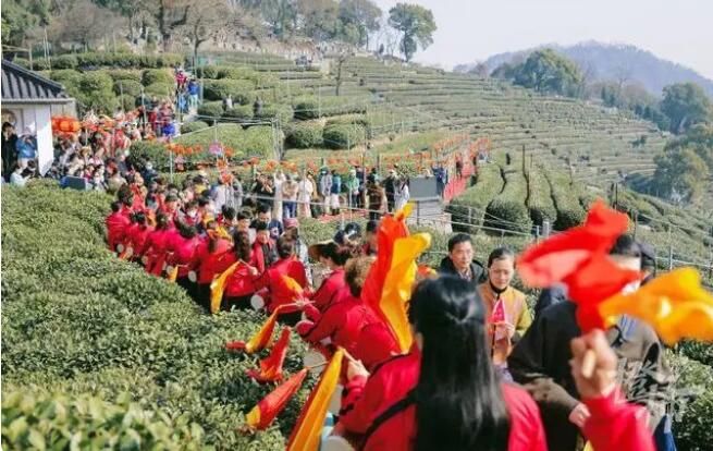 有关于”惊蛰节气，西湖边翁家山村“喊山祭茶”的新闻(1)