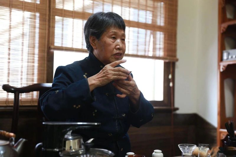 有关于“李菊月卢仝煎茶技艺传习基地”揭牌仪式在中国五星级茶馆瓦库17号店圆满举行的内容(1)