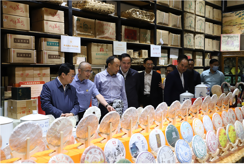 有关于云南省人大常委会调研组到广东省开展茶产业调研的新闻