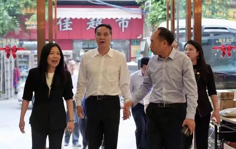 有关于云南省人大常委会调研组到广东省开展茶产业调研的新闻(8)