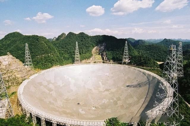 有关于手捧黔茶观天眼 贵州平塘茶旅融合新发展的相关信息(1)