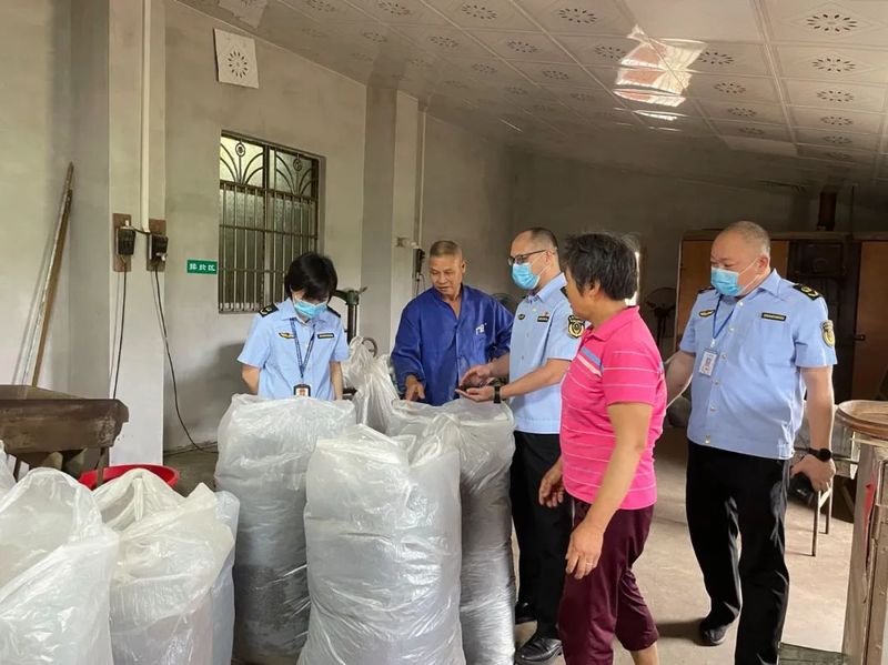 关于覃塘区市场监管局主动服务，助力毛尖茶产业发展的资讯(1)