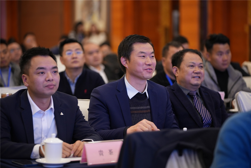 有关于黔茶企业品牌要追几匹马才能飞起来？的相关内容(1)