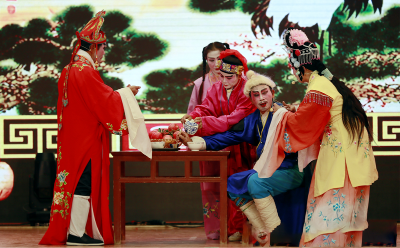 关于扶绥:上演壮族采茶剧 展地方非遗特色的信息(4)