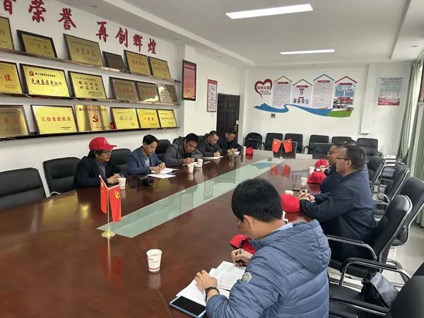 有关于“百团千员助农增收行动”—云龙县、永平县茶产业农科服务团深入茶区开展服务的相关信息
