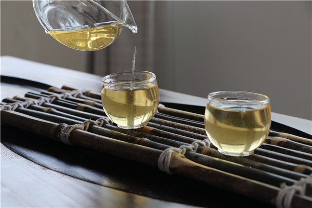 关于2023年易武刮风寨古树茶价格的最新消息(3)