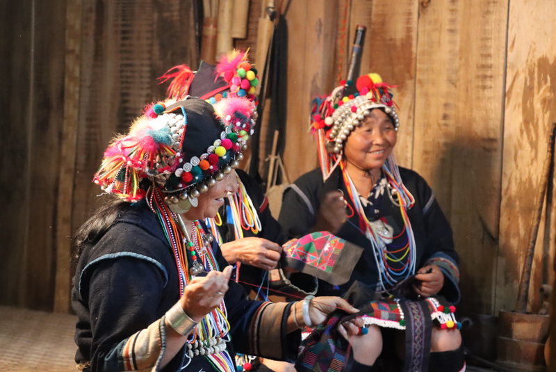 关于格朗和乡半坡老寨：古茶园里蹚出致富路的信息(2)