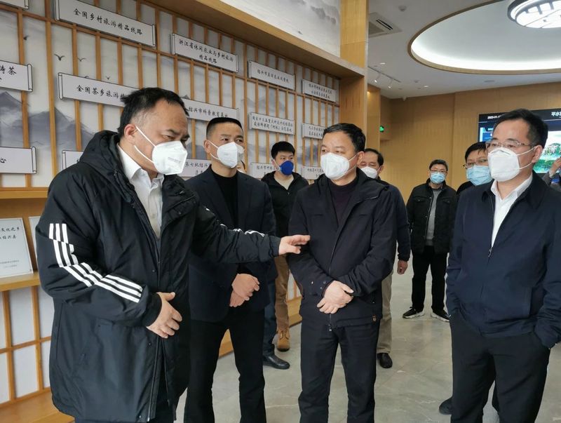 有关于大走访大调研大服务大解题,浙江省农业农村厅副厅长王宗明考察日铸茶品牌的相关信息(2)