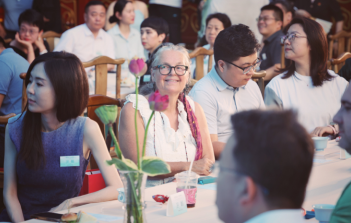 关于以茶为媒，“什刹海之夜”展示中华传统文化的消息(1)