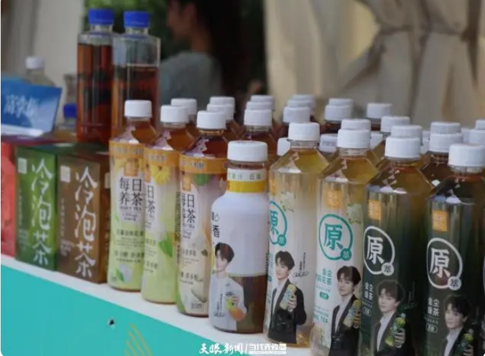 关于京城仲夏 黔茶有约  多款贵州好茶亮相2024北京“两展一节”的新闻(3)