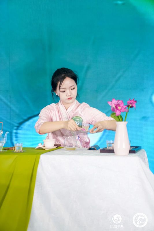 有关于冠军诞生！“凤凰单丛茶”杯2024茗星茶艺师全国评选大赛河南分赛（决赛）圆满落幕！的消息(18)