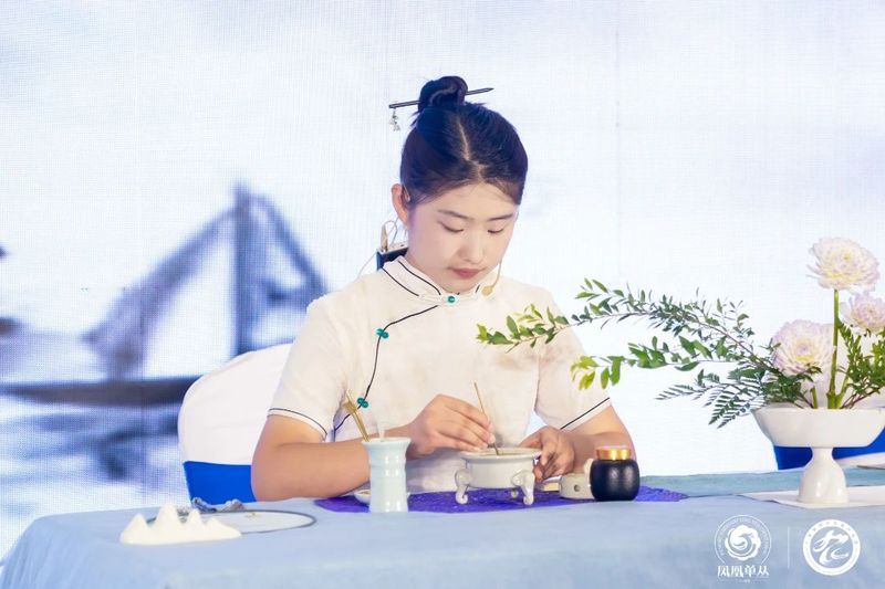 有关于冠军诞生！“凤凰单丛茶”杯2024茗星茶艺师全国评选大赛河南分赛（决赛）圆满落幕！的消息(13)