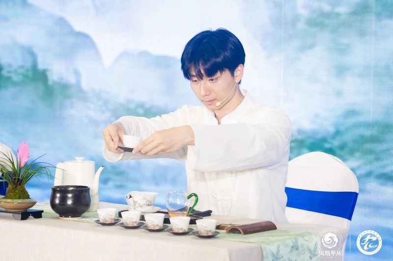 有关于冠军诞生！“凤凰单丛茶”杯2024茗星茶艺师全国评选大赛河南分赛（决赛）圆满落幕！的消息(17)