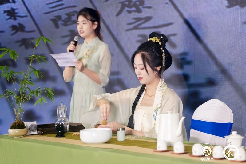 有关于冠军诞生！“凤凰单丛茶”杯2024茗星茶艺师全国评选大赛河南分赛（决赛）圆满落幕！的消息(9)