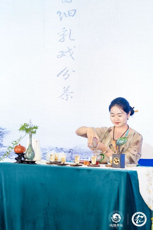 有关于冠军诞生！“凤凰单丛茶”杯2024茗星茶艺师全国评选大赛河南分赛（决赛）圆满落幕！的消息(19)