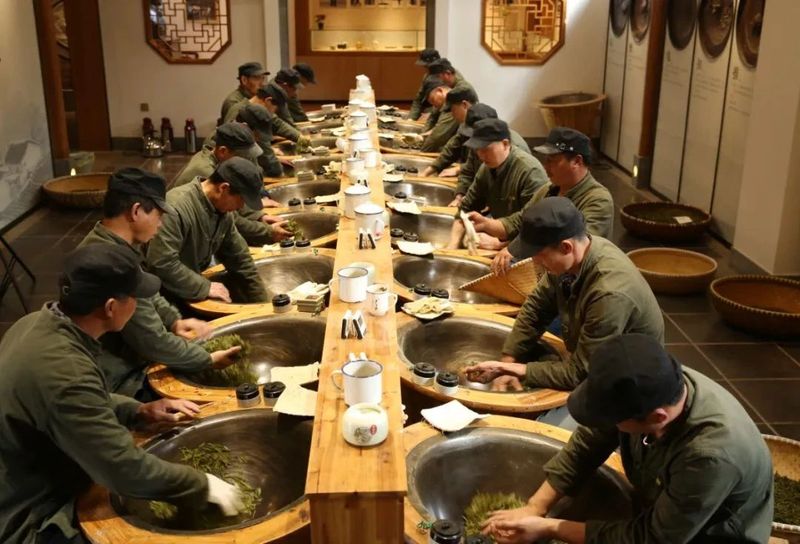 有关于浙江培育专精特新企业暨推进历史经典产业高质量发展大会在杭召开 卢江梅受邀参加本次大会的内容(5)