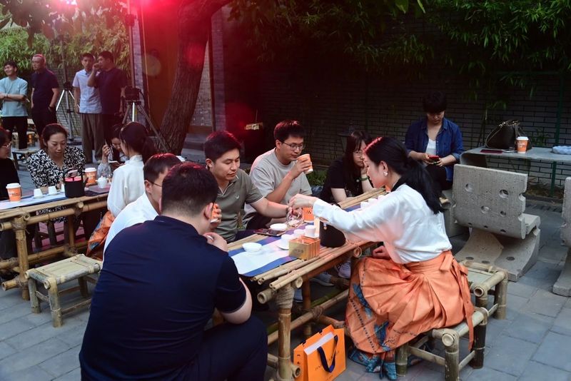 关于福鼎白茶飘香北京城——“偶得茶荟”的最新消息(8)