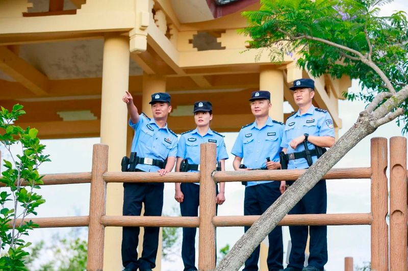 关于保山腾冲市 这“警茶”，香！的新闻(14)