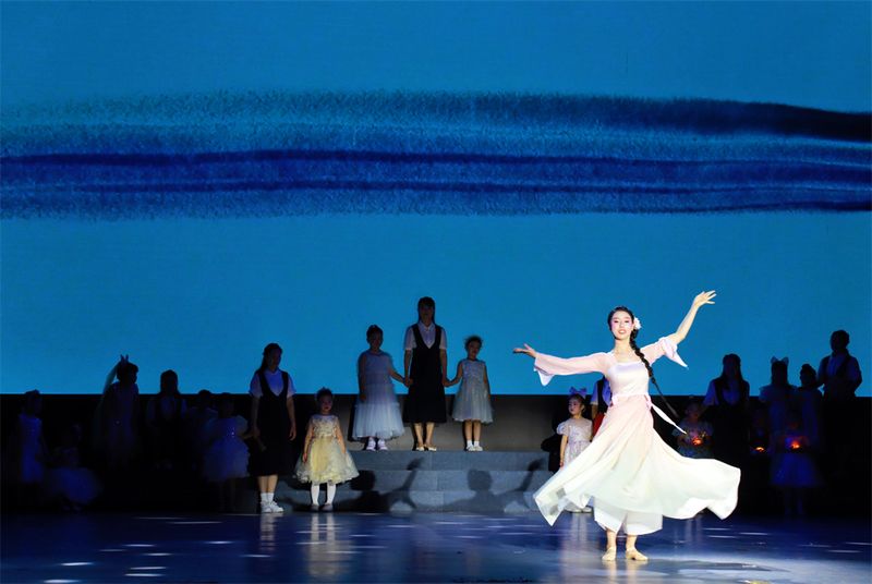 有关于两岸福茶 一叶同根 首届两岸红茶交流大会主题晚会举行的信息(1)