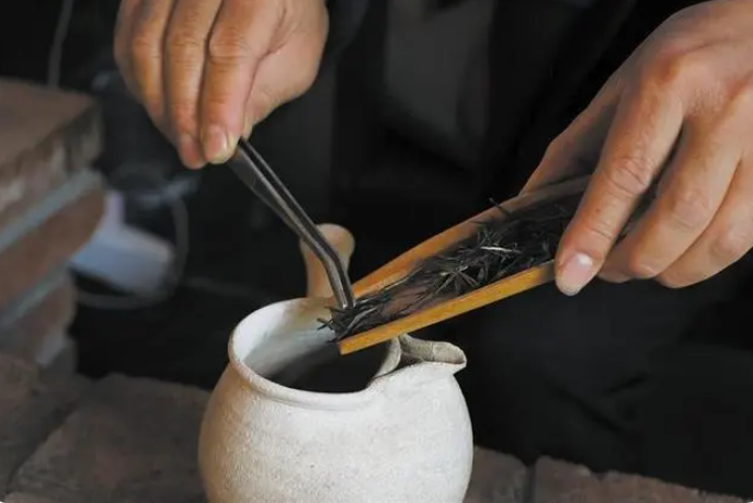 有关于会泽：土陶罐里茶飘香的信息(1)