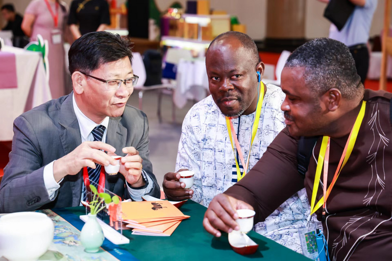 有关于安溪铁观音香飘北京“两展一节”的内容(4)