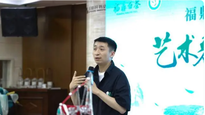 关于福鼎白茶茶王走进北京艺术名家端午茶会在京举行的内容(3)