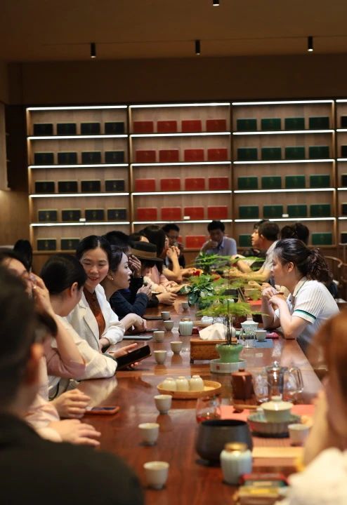 有关于人、茶、器、景、境合一，这么“美”的茶会，福鼎少见~的新闻(16)