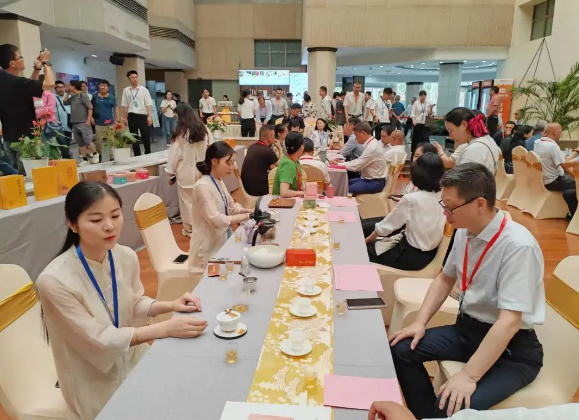 关于海峡两岸美人茶文化交流活动在厦门成功举办的信息(16)