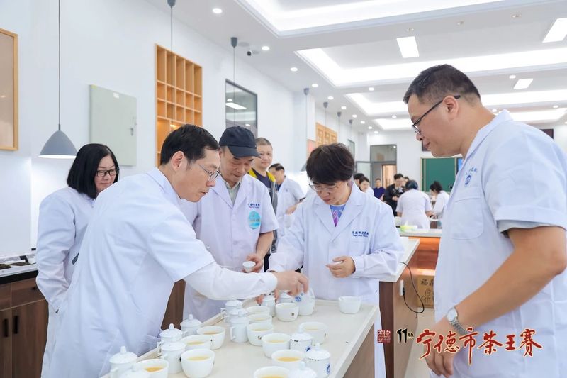 有关于宁德茶王赛赛果出炉，福鼎白茶揽获“白毫银针”“白牡丹”两大茶王！的消息(3)