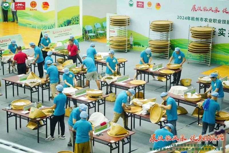 关于名胜区2名新生代茶人获市级红茶加工竞赛二等奖！的相关内容