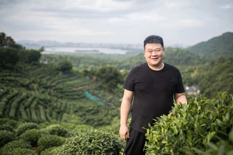 关于名胜区2名新生代茶人获市级红茶加工竞赛二等奖！的相关内容(6)