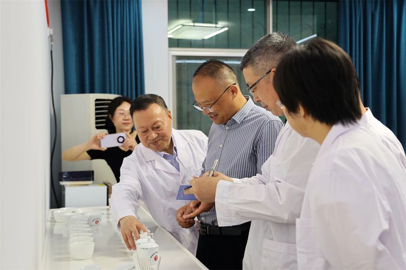 有关于首届“汉滨陕茶一号”质量评比结果揭晓的信息(1)