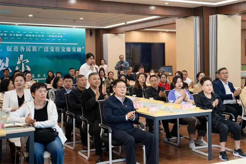 有关于云上好茶 天下畅饮——云南省普洱茶协会“5.21国际茶日”活动的资讯(19)
