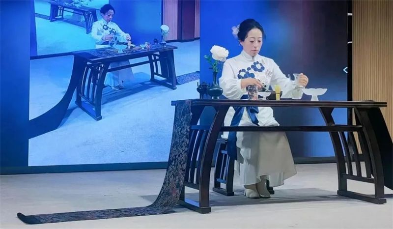 有关于云上好茶 天下畅饮——云南省普洱茶协会“5.21国际茶日”活动的资讯(23)