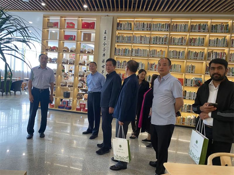 有关于云上好茶 天下畅饮——云南省普洱茶协会“5.21国际茶日”活动的资讯(4)