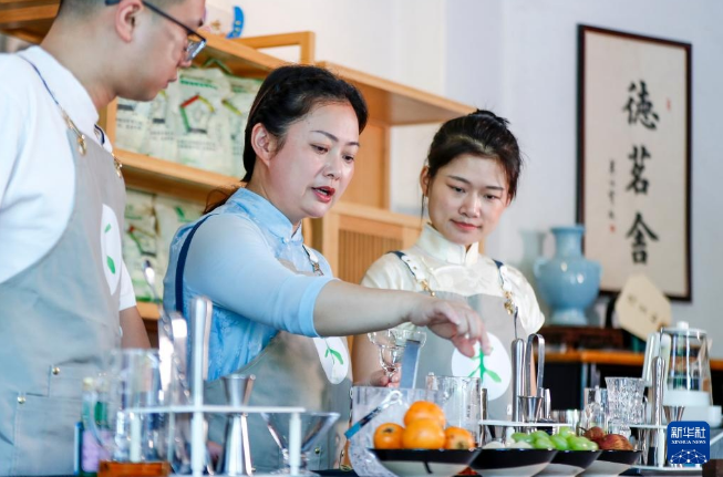 关于调饮师：在创新中传承传统茶文化的资讯(6)